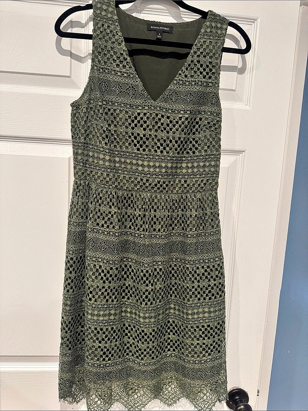Banana Republic Crochet Lace Overlay Dress Lace Mini Dress in Green Size 4 Like